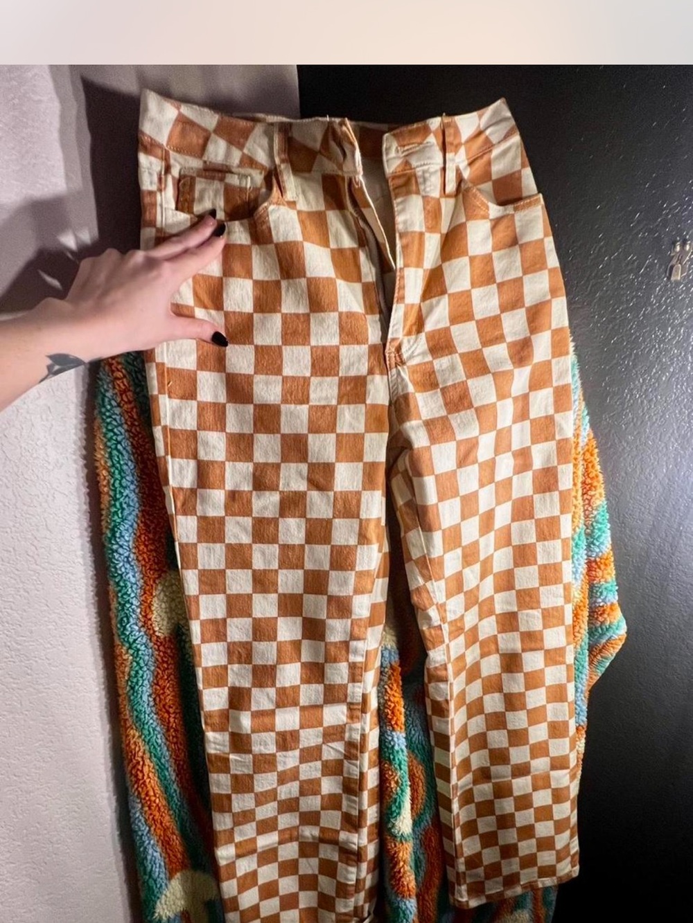Cream & Brown Checkerboard Straight-Leg Pants